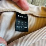 SheIn NWOT Tan Fitted short sleeve Cropped Front Knot Top Size Small Photo 3