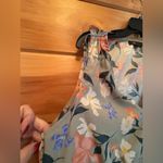 Frye  V-neck maxi dress floral pattern 97% polyester and 35% spandex. Women’s M Photo 2