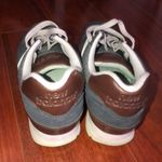 New Balance Tennis Shoes Photo 2