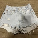 Levi’s 501 Shorts Photo 0