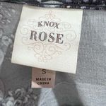 Knox Rose Long bell sleeve dark gray floral oversized peasant top size small Photo 4