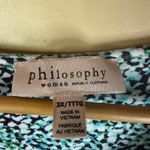 Philosophy Woman 3X Abstract Print Short Sleeve Flowy Stretchy Vacation Top Blue Photo 4