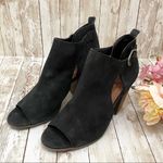 Lucky Brand Oona Black Suede Cut Out Sandals 10M Photo 1