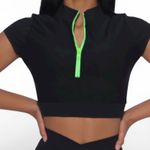 Bombshell sportswear ✨Bombshell Black Crop Top with Neon Green Zipper Size Small NEW Photo 0
