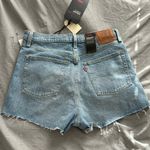 Levi's Levi’s Ribcage Jean Shorts Photo 3