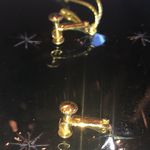 Crystaline Brand Vintage Gold Tone Flower Faux Pearl Retro Clip On Earrings Photo 4