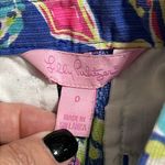 Lilly Pulitzer  size 0 shorts scallop hem size zip blue tropical print pockets Photo 5