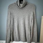 Saks 5th Avenue Saks Fifth Ave 100% Cashmere Sweater Lightweight Turtleneck Quiet Luxury Sz M Photo 0