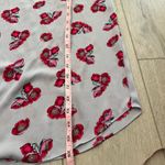 Ann Taylor Women’s Gray Short Sleeve Floral Blouse Sz Small Photo 6