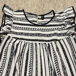 3X black and white flowy top ruffle short sleeves keyhole neck Photo 1