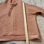 BKE  Women's Quilted Textured Hoodie Pullover Sweatshirt Peach Size L Photo 4