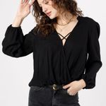 Band Of The Free New  Crossover V-Neck Long Sleeve Top Hallie Black Size Medium Photo 1