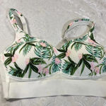 Rhonda Shear sport bras M Green Size M Photo 8