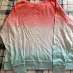 Splendid  sweater Photo 1