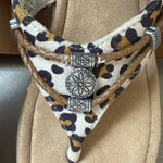 Minnetonka ‎ Women's Silverthorne 360 Sandal/Flip Flop Leopard Print Size-10 W Photo 2