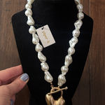 Piper . K VIRAL 21" NECKLACE WITH PEARLS AND A HEART IN MATTE GOLD Photo 0