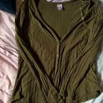 No Boundaries  green button up top Photo 0