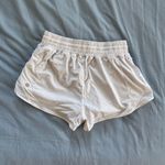 Lululemon  High-Rise Hotty Hot Shorts 4" Photo 1
