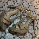 Gianni Bini Gold Sandals with Elegant Strappy Design size 8.5 Photo 5