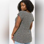Torrid  Womens Gray Ditsy Floral Deep V-neck Babydoll Top Photo 1
