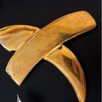 Modern contemporary “X” kiss criss cross Gold tone Brooch Pin heraldic USA retro Photo 2