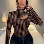 Mock Neck Cut Out Top Multiple Size 6 Photo 0