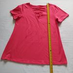 Torrid Women's Size 2 Teaberry Red Pink V-Neck T-Shirt Tee Crisscross Women’s Photo 8