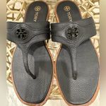Tory Burch  Carson Thong Welt Leather Sandals in Perfect Black, Sz 8 - Like New! Photo 2
