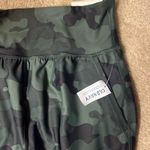 Old Navy Womens high rise Camouflage Athletic Jogger Pants Photo 1