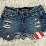 Harper 💛  Raw Hem Distressed Shorts Photo 0