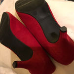 Attention Red Suede Pumps Photo 2