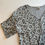 Simply Southern Gray Animal Print Long Sleeve V-Neck Soft Peplum Blouse Womens L Photo 1