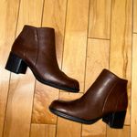 White Mountain Brown Boots Size 6.5 Photo 5