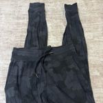 Lululemon  Ready to Rulu High-Rise Jogger size 6 Photo 1