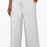 Lululemon Women's Seek Stillness Mid Rise Crop Pants Gray Size 4 Wide Leg Photo 0