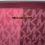 Michael by Michael Kors Jet Set Lg Crossbody in Mulberry Multi Signature Logo Pink Photo 1