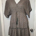 Willow & Root Elegant Brown Patterned V Photo 0