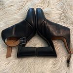 Vionic  SHOES SIZE 7.5 excellent content see all photos color black heel 3” Photo 5