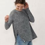 LC Lauren Conrad Lauren Conrad Side Ruffle Heart Top Photo 0