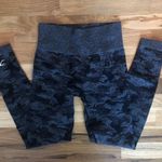 Gymshark Camp Seamless Leggings Photo 1