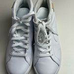 Nike  Women’s Court Royale 2 MI2 Sz 8.5 Photo 5