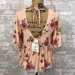 LF  Seek the Label Floral Crop top Photo 1