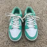 Nike  Low Green Glow Dunk Photo 0