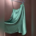 ✨ Michael Costello x REVOLVE Barbara Mini Dress ✨
Size S • Emerald • NWT Green Photo 6