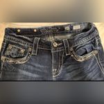 Miss Me Women’s Signature Rise Bootcut Cropped Jeans Size 25, Dark Wash, Photo 1