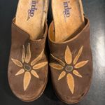 Clarks Indigo by Clark’s clogs  Photo 1