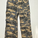SheIn  Camo Print Cargo Jeans Size Large Photo 0