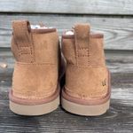 UGG  womens Neumel suede lace up ankle chukka boots chestnut 6 Photo 2