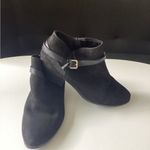Old Navy Women’s Faux Suede Ankle Strap Boots – Size 7 Photo 1