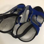 Tahari Lola Shoes/ Sandals Blue & Black Color  Size 9M Photo 3